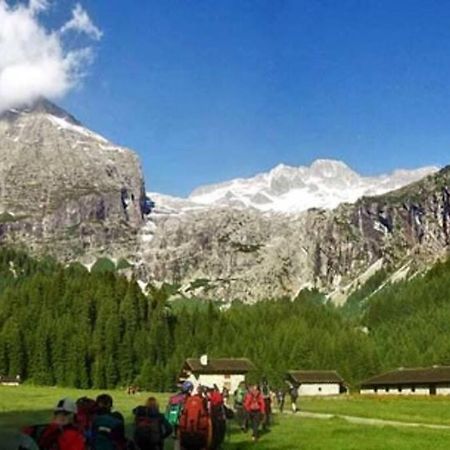 Lovely Apt In Pinzolo Val Rendena 7 Екстериор снимка