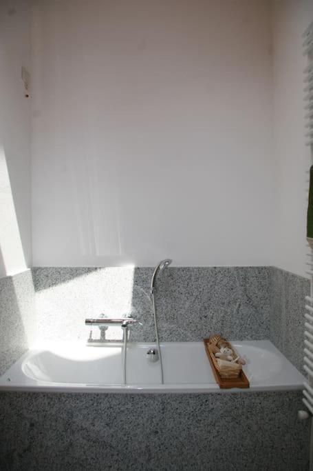 Lovely Apt In Pinzolo Val Rendena 7 Екстериор снимка